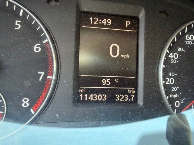 Used 2014 Volkswagen Passat 2.5 SE FWD image 16