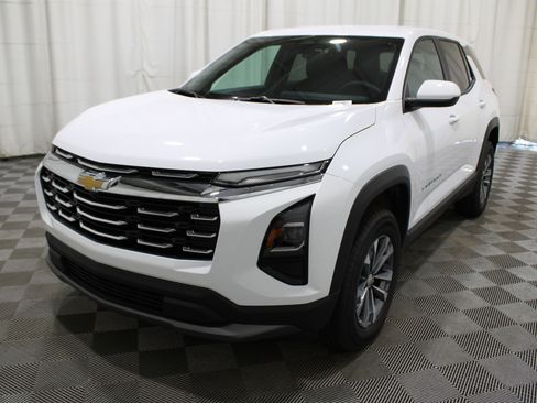 New 2026 Chevrolet Equinox LT image 36