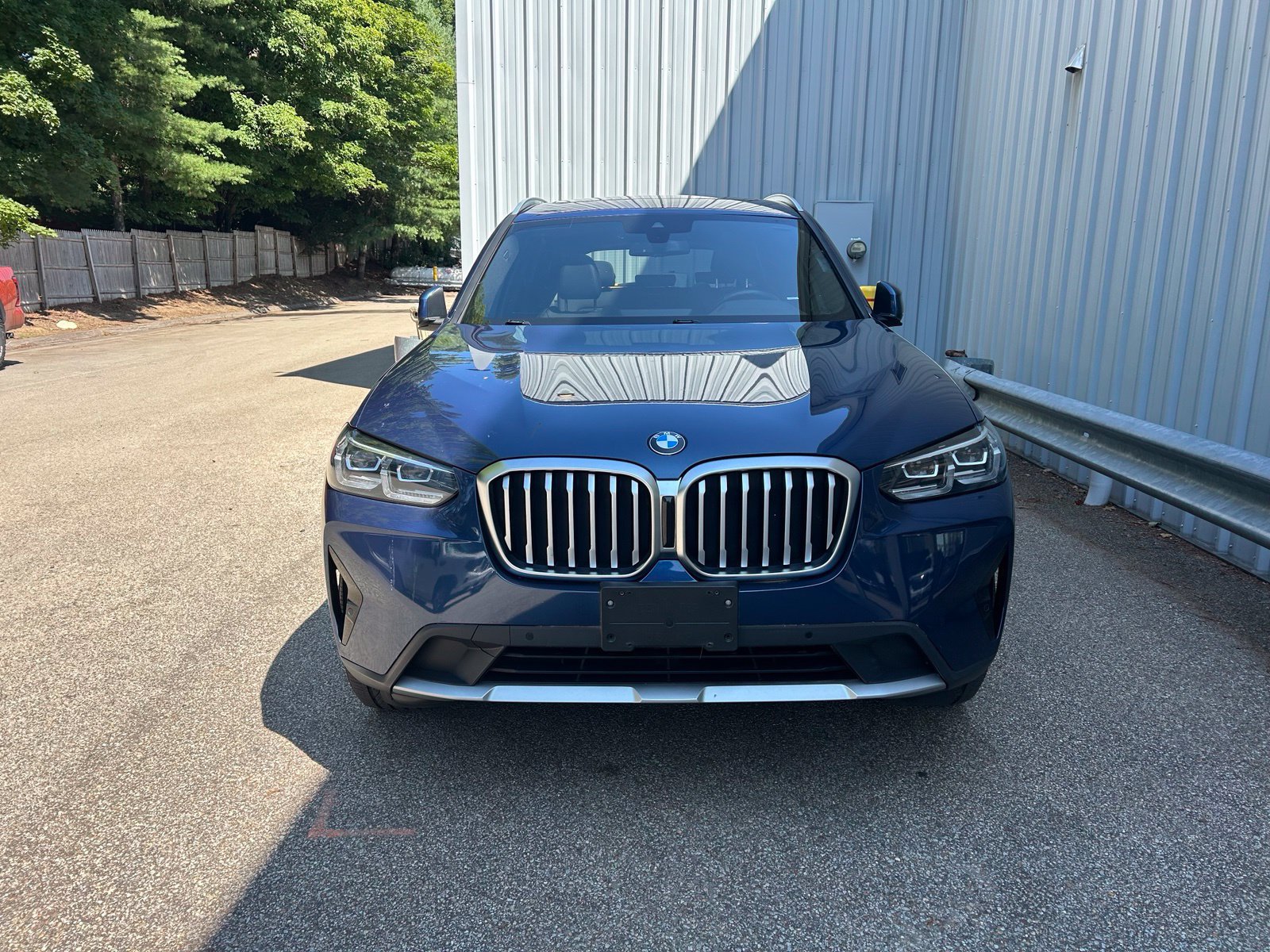 Used 2022 BMW X3 xDrive30i w/ Convenience Package AWD/4WD image 2