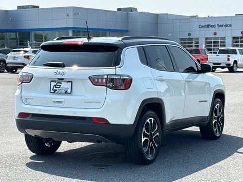 Used 2024 Jeep Compass Limited image 23