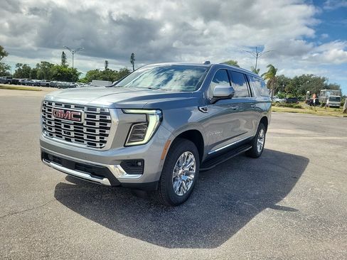 New 2026 GMC Yukon XL Denali image 2