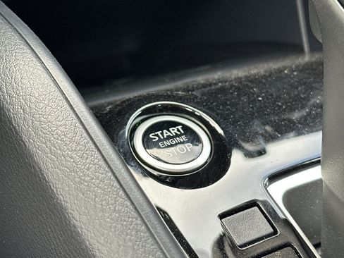 New 2025 Nissan Versa SV w/ Trunk Package image 21