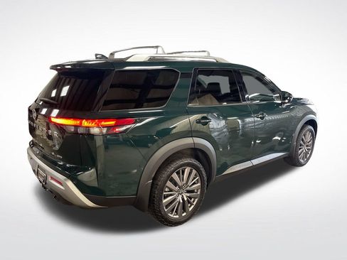 Used 2023 Nissan Pathfinder SL w/ SL Premium Package AWD/4WD image 6