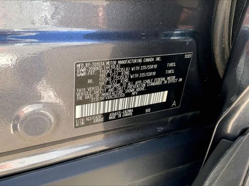 Used 2024 Toyota RAV4 XLE Premium image 36