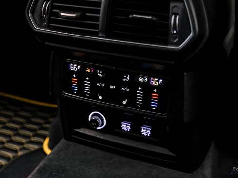 Used 2021 Lamborghini Urus image 89