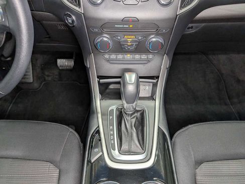 Used 2018 Ford Edge SEL AWD/4WD image 19