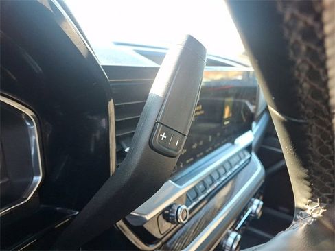 Used 2024 GMC Sierra 1500 SLE image 14