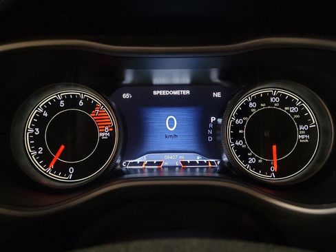 Used 2017 Jeep Cherokee Trailhawk image 23