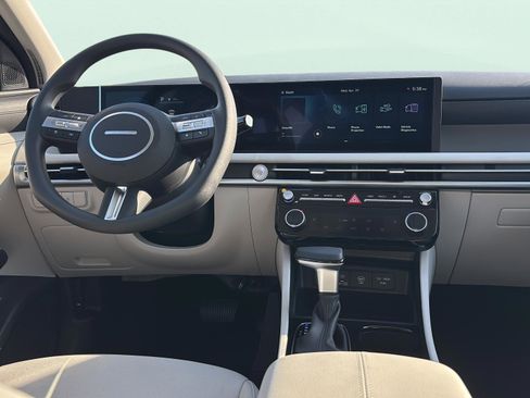 New 2026 Hyundai Tucson SEL FWD image 10