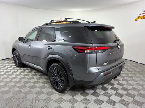 New 2026 Nissan Pathfinder SL w/ SL Premium Package FWD image 3