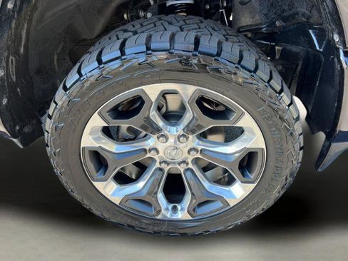 Used 2022 RAM 1500 Limited image 13