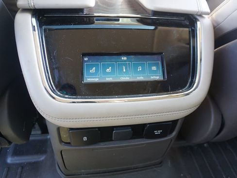 Used 2022 Lincoln Navigator Reserve AWD/4WD image 16