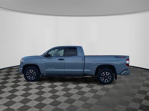 Used 2018 Toyota Tundra SR5 w/ TRD Off Road Package image 4