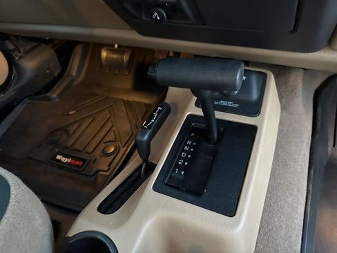 Used 2002 Jeep Wrangler Sahara AWD/4WD image 35