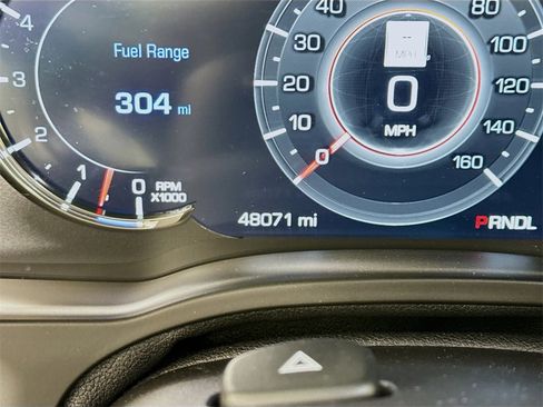 Used 2018 Cadillac Escalade Luxury w/ LPO, Radiant Package image 12