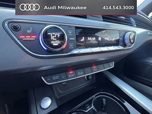 Used 2023 Audi A4 2.0T Premium Plus w/ Premium Plus Package AWD/4WD image 15