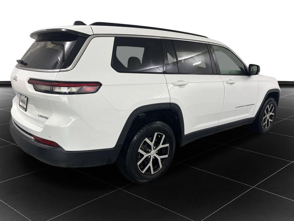 Used 2024 Jeep Grand Cherokee L Limited AWD/4WD image 5