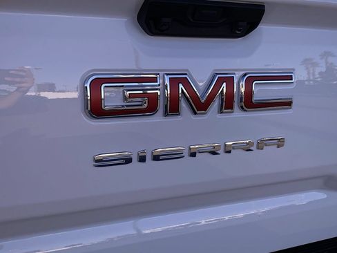 Certified 2026 GMC Sierra 1500 SLE w/ Preferred Package RWD image 40