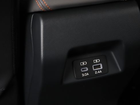 New 2026 Subaru Crosstrek 2.5i Limited w/ Crosstrek Mirror Package image 16