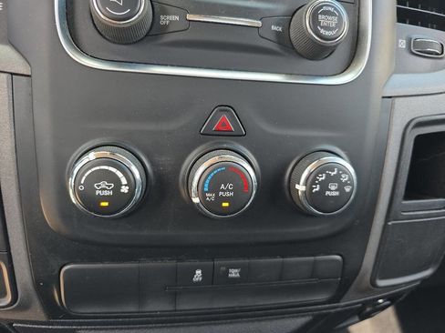 Used 2016 RAM 1500 Express image 27