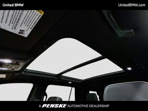 Used 2023 Chevrolet Tahoe Premier AWD/4WD image 12
