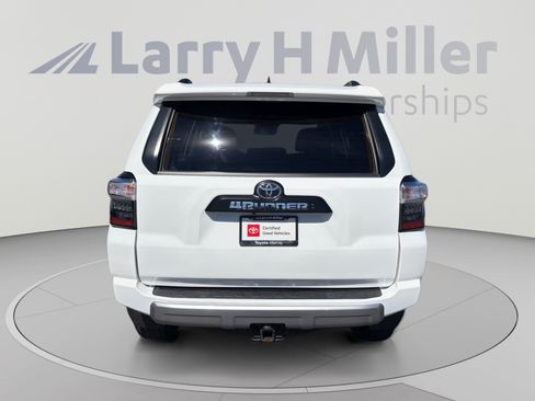 Used 2024 Toyota 4Runner TRD Off-Road Premium w/ Moonroof Package AWD/4WD image 4