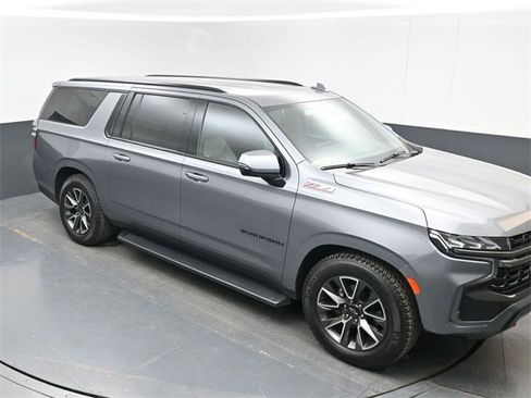 Used 2021 Chevrolet Suburban Z71 w/ Z71 Off-Road Package image 1