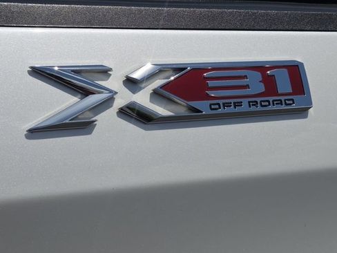 Used 2020 GMC Sierra 1500 SLT w/ SLT Premium Plus Package AWD/4WD image 11