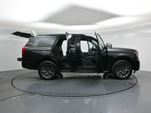 New 2026 Ford Expedition Platinum AWD/4WD image 4
