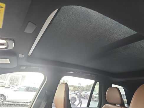 Used 2024 Volvo XC90 B5 Plus w/ Protection Package Premier AWD/4WD image 24