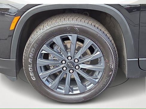 Used 2022 Chevrolet Traverse RS image 8