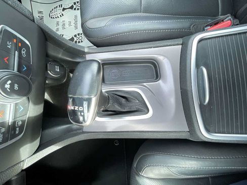 Used 2022 Dodge Charger SXT w/ Leather Interior Group RWD image 21