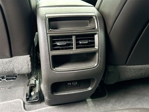 Used 2022 Cadillac XT5 Sportv w/ Technology Package image 26