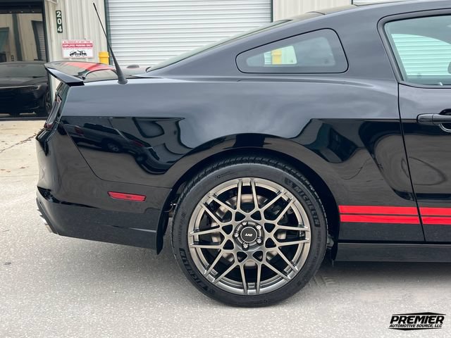Used 2013 Ford Mustang Shelby GT500 RWD image 30