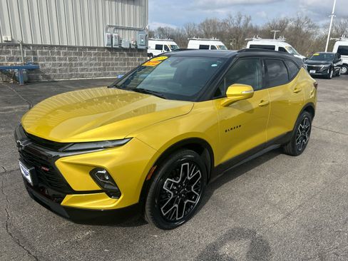 Used 2023 Chevrolet Blazer RS w/ Driver Confidence II Package image 9