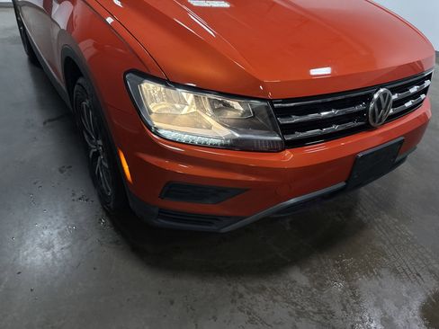 Used 2018 Volkswagen Tiguan SE w/ Panoramic Sunroof Package AWD/4WD image 41