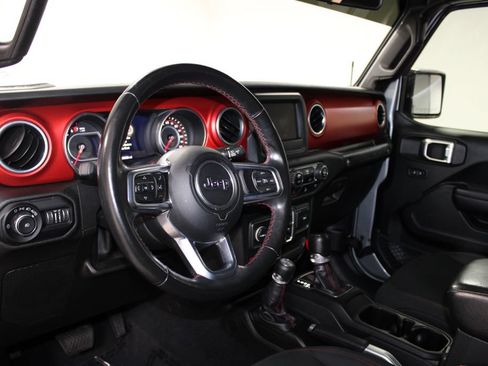 Used 2018 Jeep Wrangler Unlimited Rubicon w/ Steel Bumper Group AWD/4WD image 25