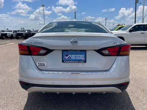 Certified 2022 Nissan Altima 2.5 SV FWD image 6
