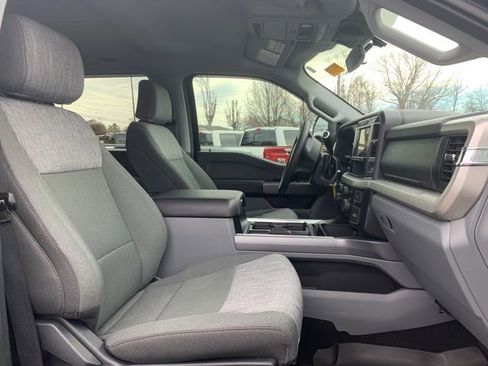 Used 2025 Ford F250 XLT w/ FX4 Off-Road Package image 15