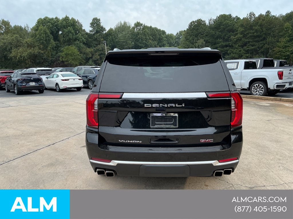 Used 2025 GMC Yukon Denali AWD/4WD image 8