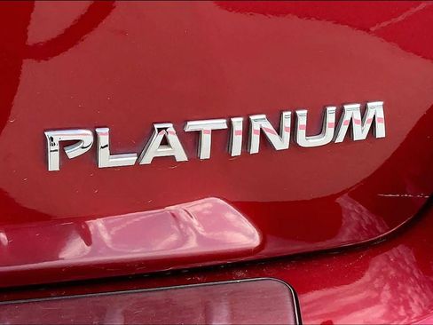 Used 2014 Nissan Pathfinder Platinum w/ Platinum Premium Package FWD image 9