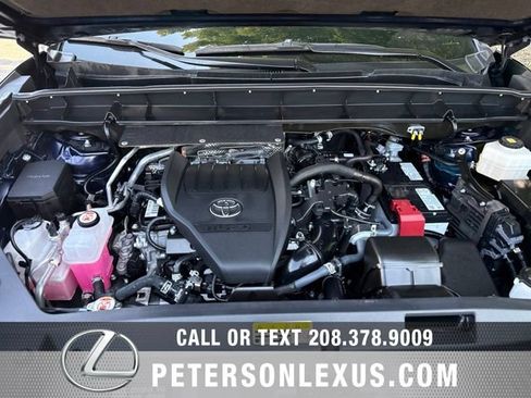 Used 2024 Toyota Highlander Platinum AWD/4WD image 10