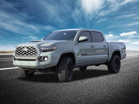 Used 2022 Toyota Tacoma TRD Sport w/ Technology Package image 16