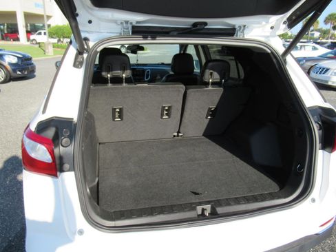 Used 2018 Chevrolet Equinox Premier FWD image 34