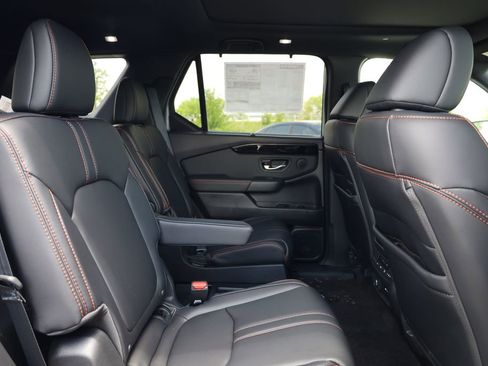 New 2025 Honda Pilot TrailSport image 34