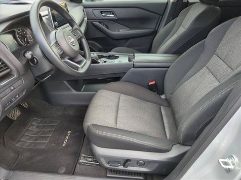 Used 2024 Nissan Rogue SV FWD image 15
