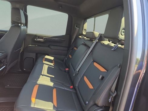 Used 2023 GMC Sierra 1500 AT4 w/ AT4 Premium Package AWD/4WD image 27