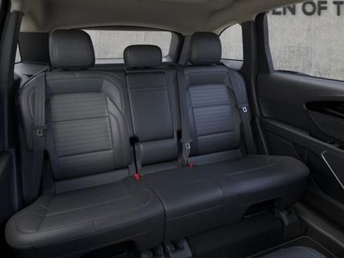 New 2026 Lincoln Nautilus Reserve w/ Jet Appearance Package image 11