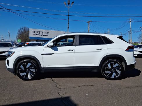 Used 2025 Volkswagen Atlas Cross Sport SE image 7