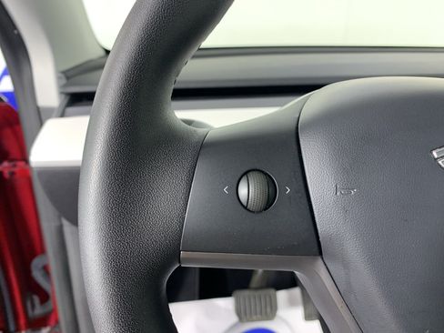 Used 2020 Tesla Model Y Long Range AWD/4WD image 16